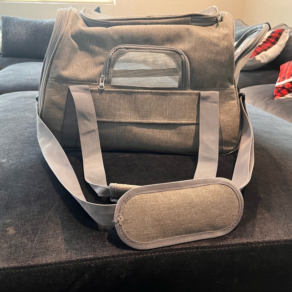 Grey Small Dog Carrier with comfy fleece insert